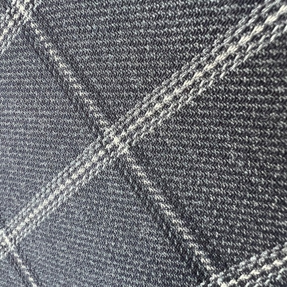 Gianni lined 100% wool plaid A line skirt - Picture 3 of 11